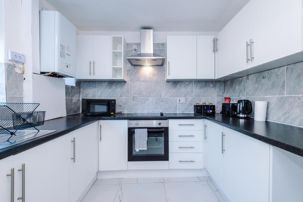 Nice Three Bedroom House In Manchester Kültér fotó